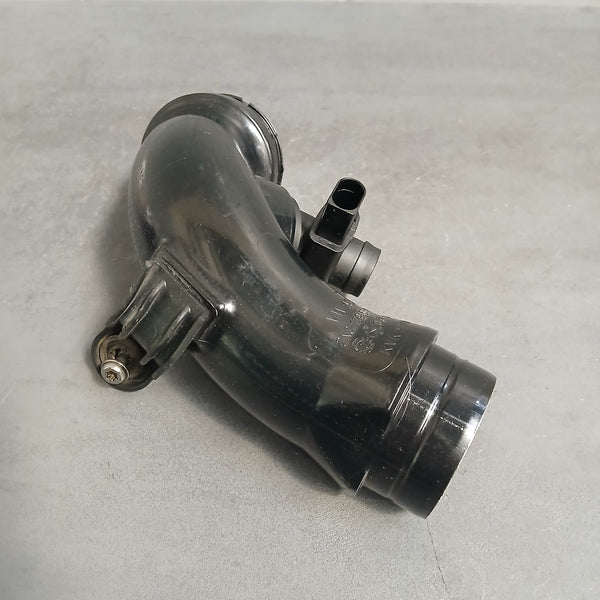 Original VW Crafter 2.0 TDI Ansaugrohr Turbolader mit Sensor 2N0129654D