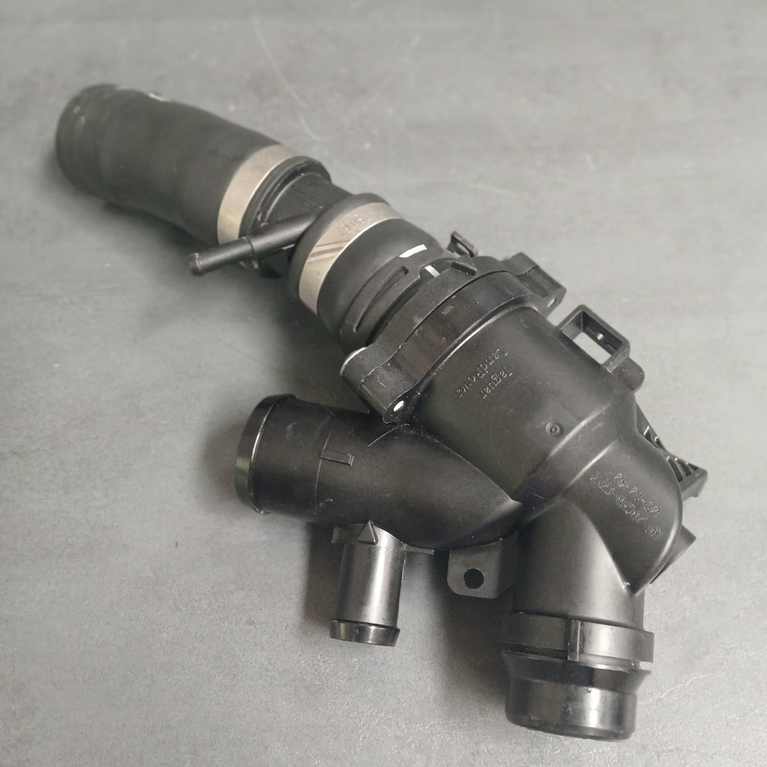 Original Jaguar Land Rover Thermostat Thermostatgehäuse DX238A587AB