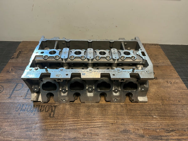 Original VW Golf Zylinderkopf ohne Ventile 04E103064L
