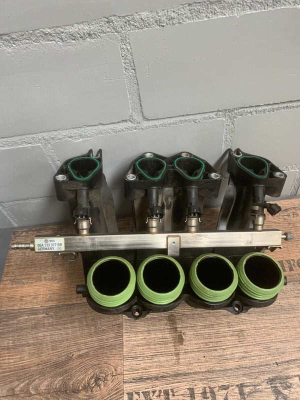 Original VW AUDI 1.6 Ansaugbrücke mit Einspritzleiste 06A133206BG 06A133317BB