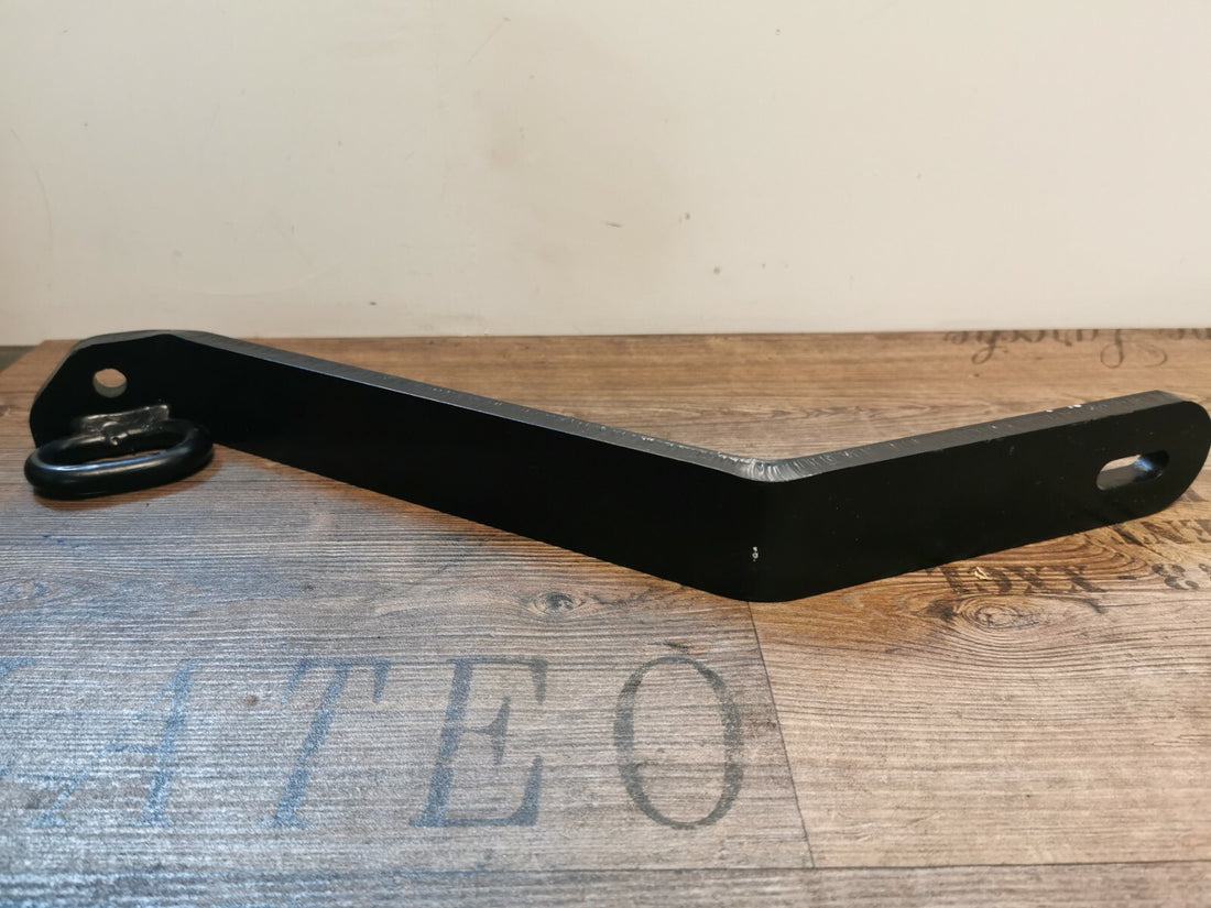 Original Land Rover Defender Abschleppöse/Halterung Anhängerkupplung LR043131