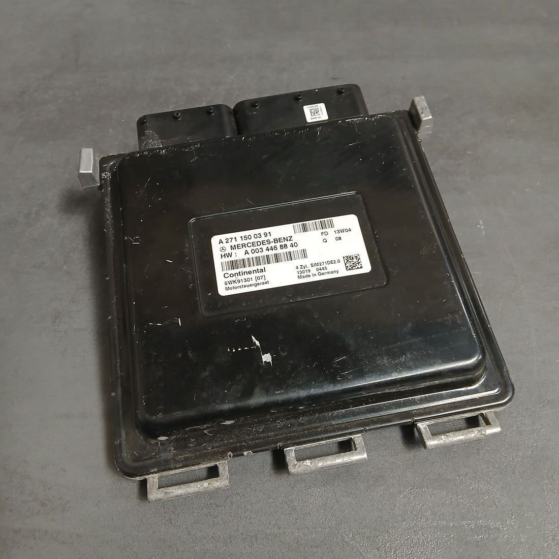Original Mercedes C180 W204 Motorsteuergerät ECU   A2711500391   5WK91301