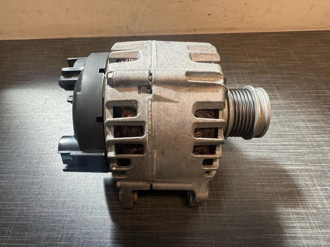 Lichtmaschine  VW Passat Caddy Skoda Octavia Mk4 IV  05L903026L