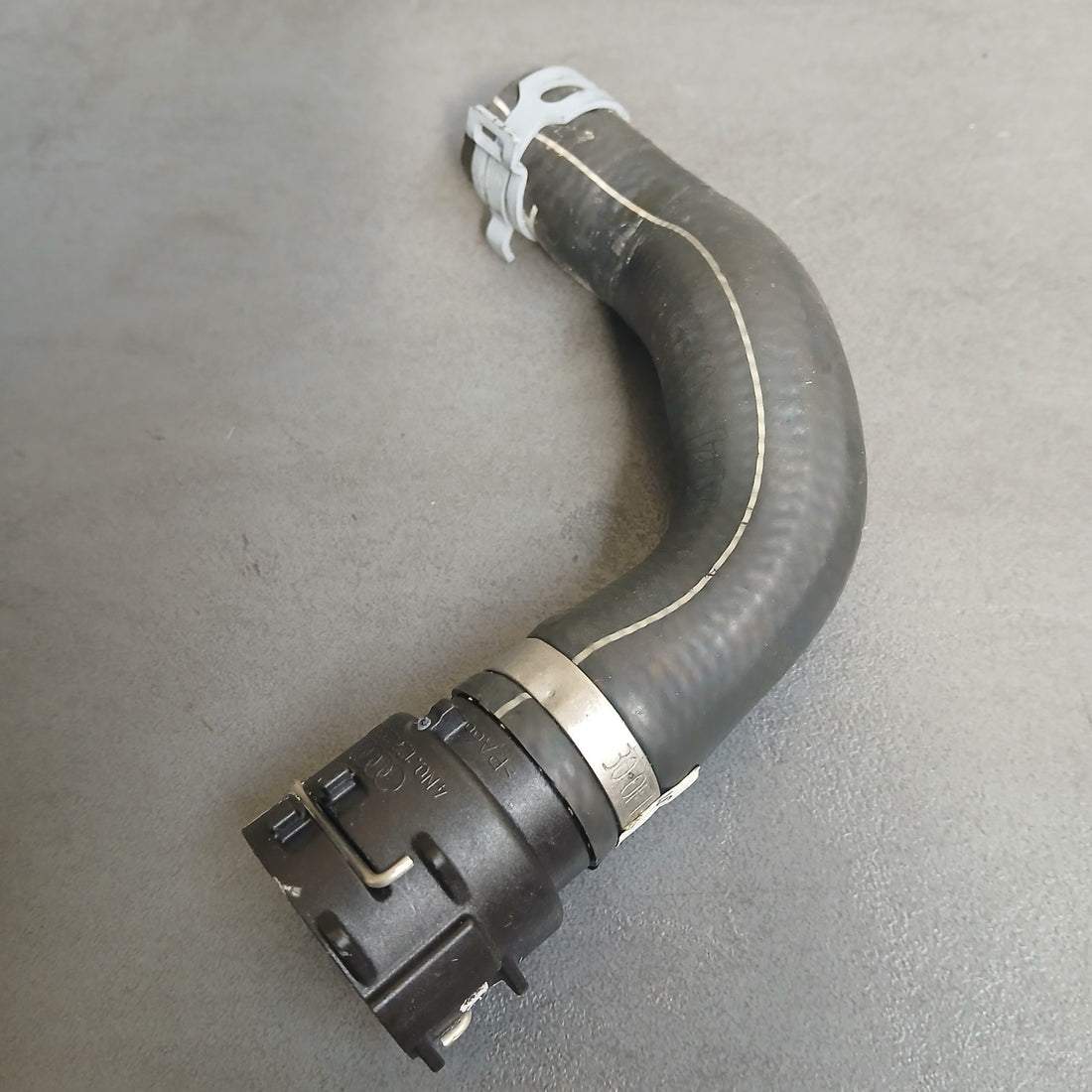 VW Audi Porsche Schlauch Kühlung 4N0122293AQ
