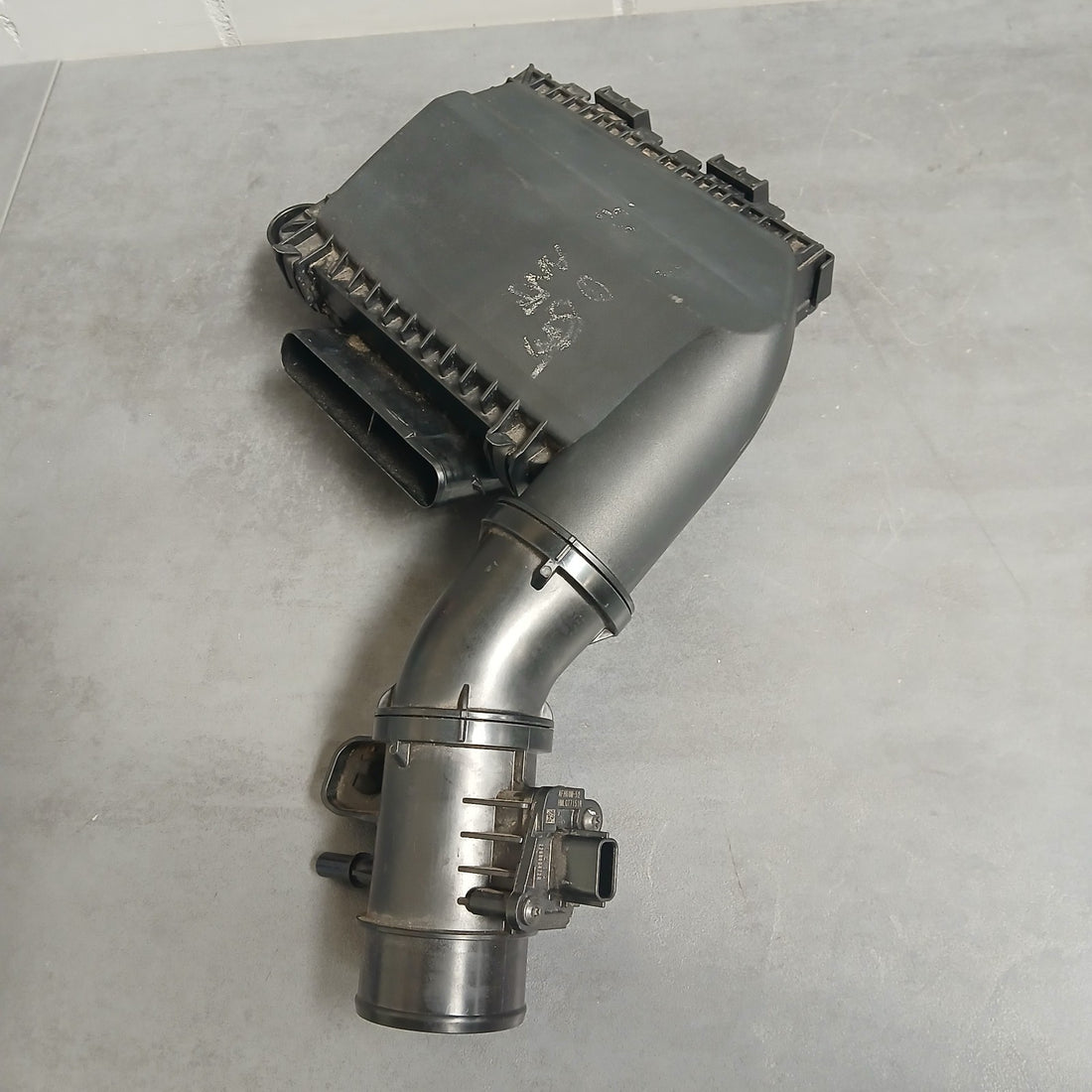 Original Renault Luftfiltergehäuse Luftfilterkasten 165003299R