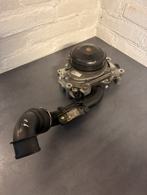 Wasserpumpe Kühlmittelpumpe für Mercedes Benz A6512000100