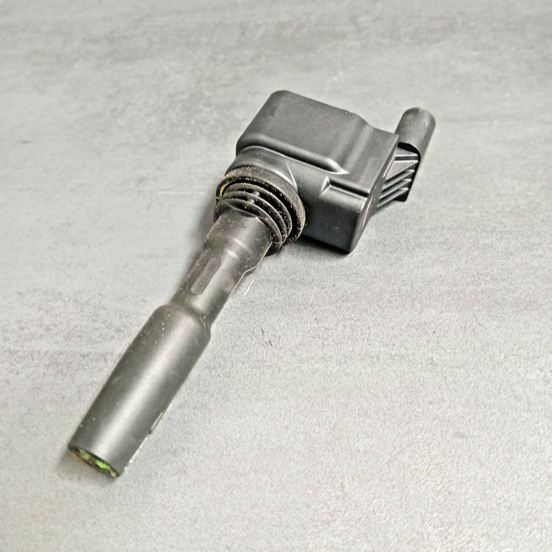 Zündspule Original VW AG 77640005 / OEM Vergleichsnummer: 05E905110A