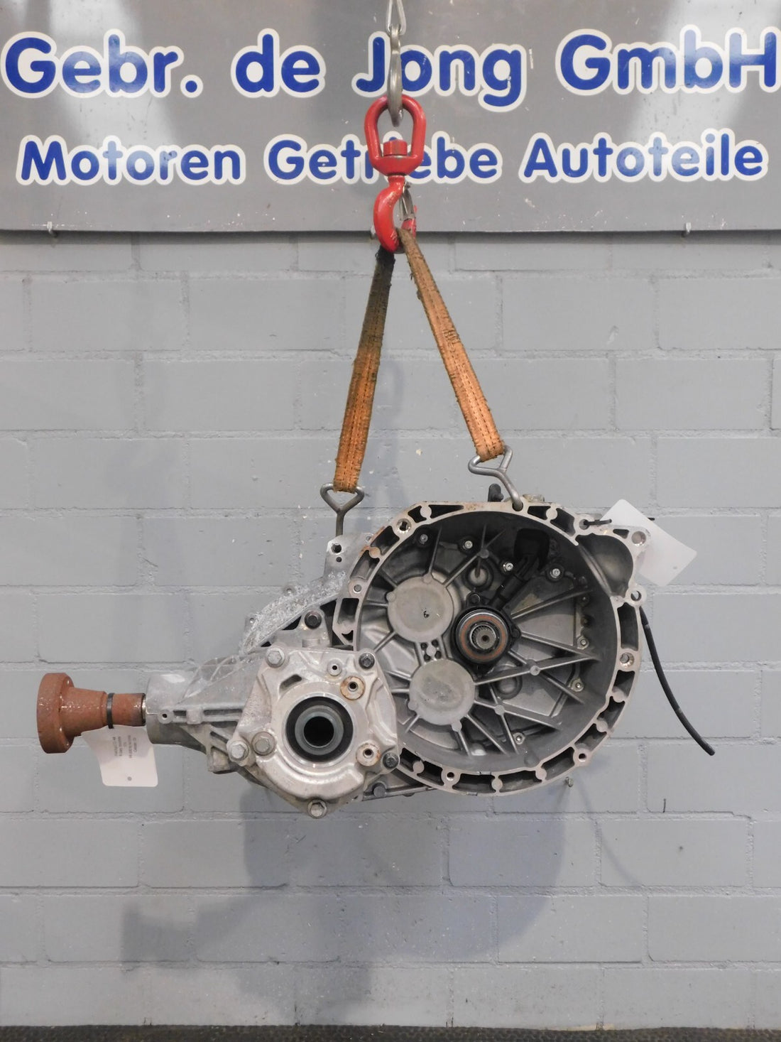 -- Ford Kuga 2.0 TDCI, 6 Gang Getriebe 4x4, AV4R7002BC ohne Winkelgetriebe --