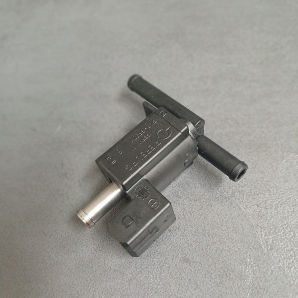 Renault elektronisches Vakuumventil bzw. Magnetventil (Druckwandler) 70134303