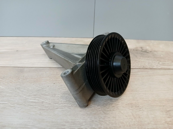 Umspannrolle Tensioner pulley Belt tensioner Bracket Mercedes-Benz OM651 A6112341039