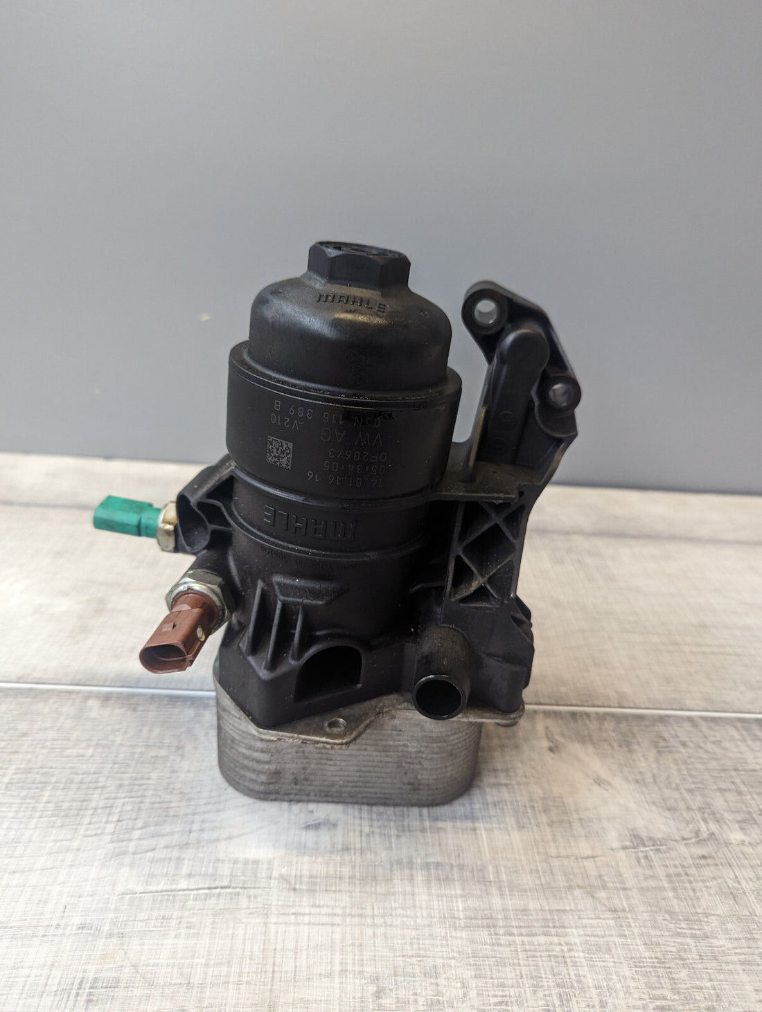 Original VW Golf 1.6TDi Ölfiltergehäuse 03N117021 03N115389B