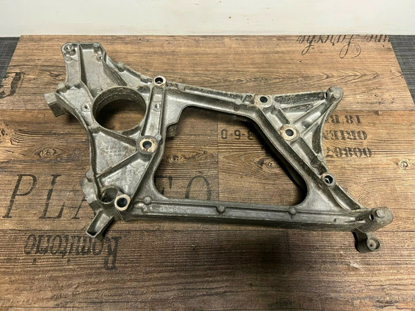 Mercedes-Benz W204 W212 200 220 CDI OM651 Bracket Alternator A65120109