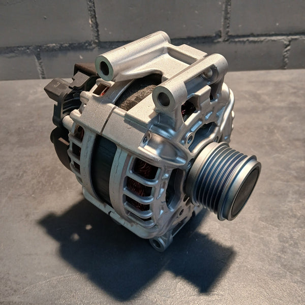 Original VW SEAT 14V 140A Lichtmaschine Generator 06Q903028E